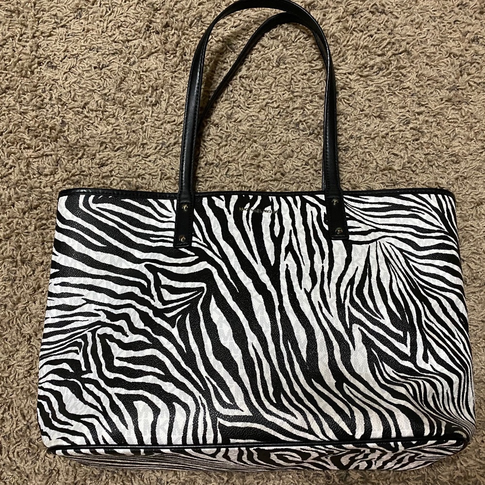 Michael Kors  Carter large open tote zebra print